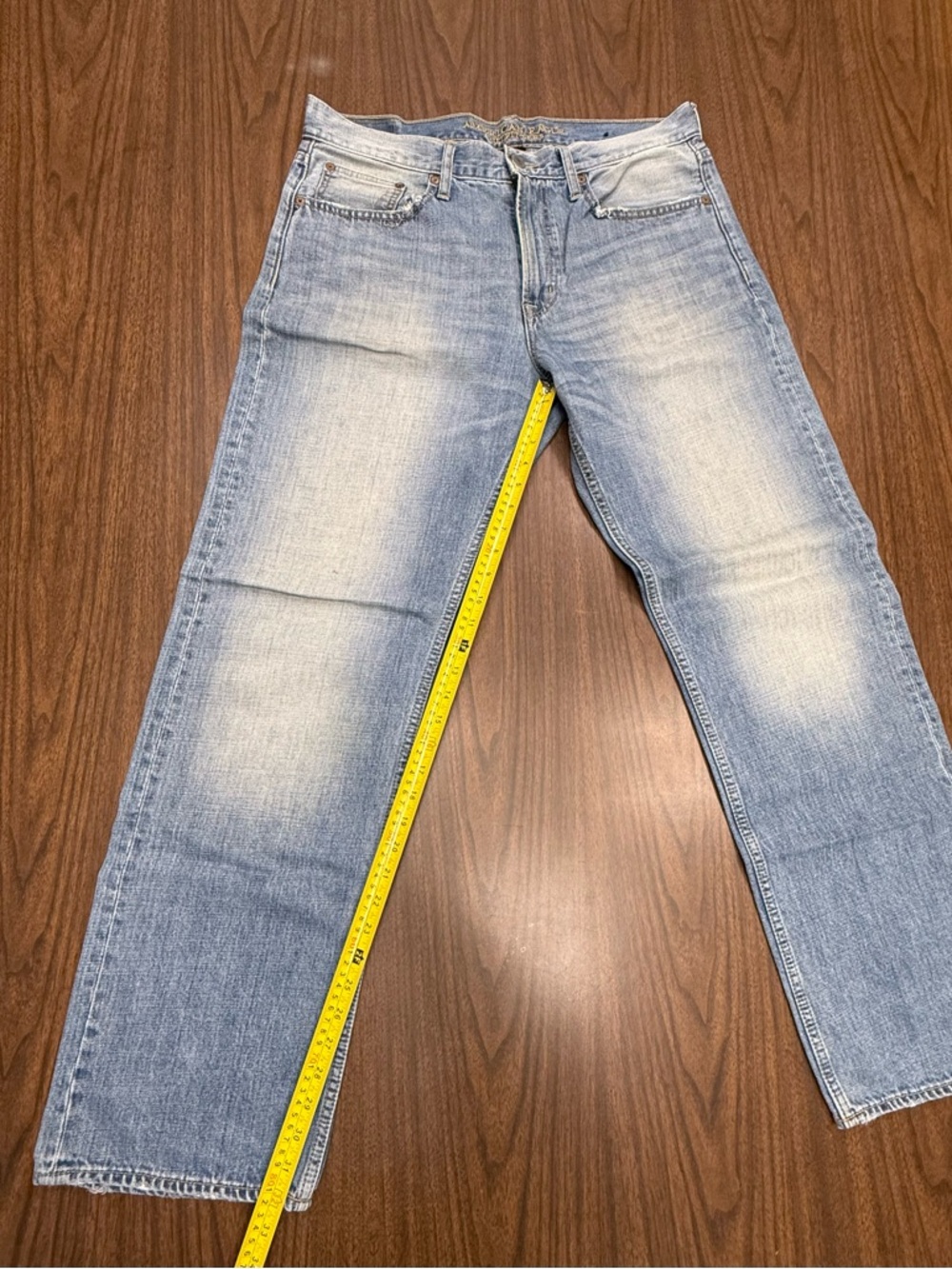 American Eagle Outfitters Men’s Light Wash Relaxed Jeans Size 34” x 34” - Picture 13 of 16